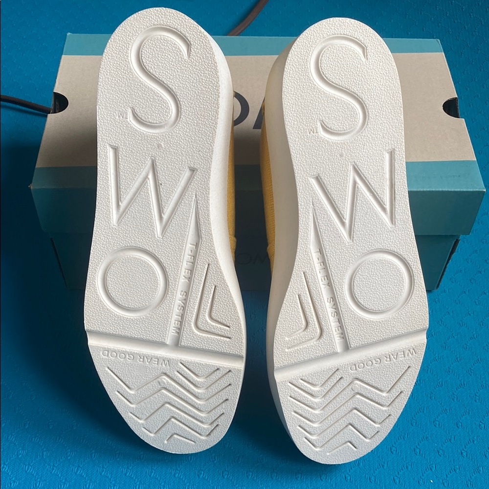 Toms Yellow Canvas Sneakers with Elastic Panels - Picture 5 of 5